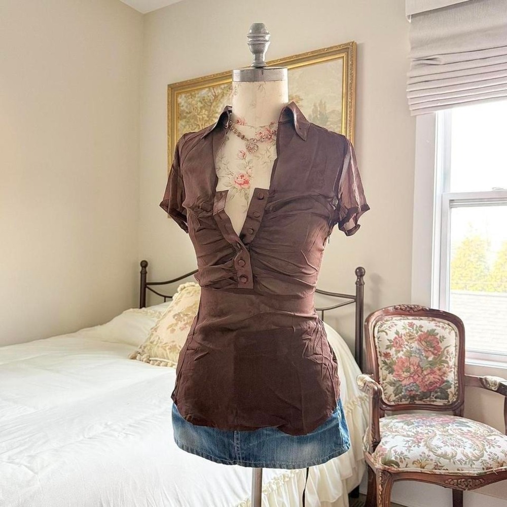 brown button fairy top  Y2K una core blouse size medium laces